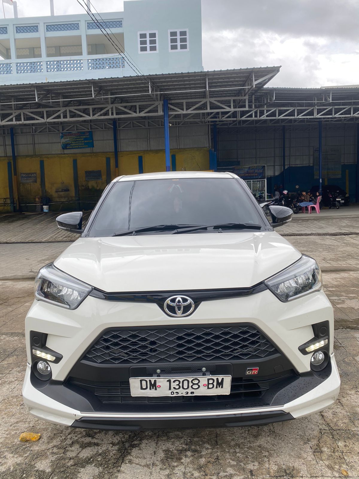 gambar besar 2